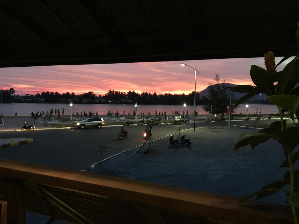 Makk Hotel Kampot Luaran gambar